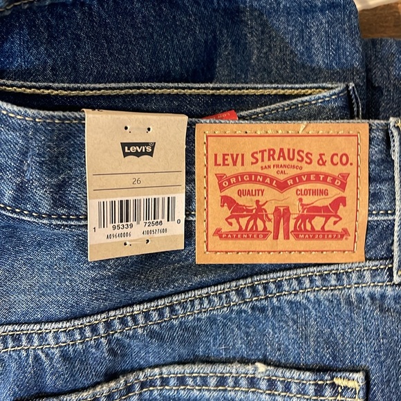 🆕 Levi’s Low Pro Women’s Jeans - Picture 6 of 13